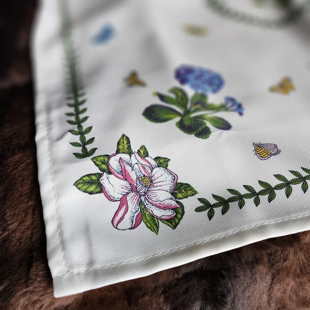 Portmeirion Botanical Garden placements and napkins.4 of each. Never used NWOT